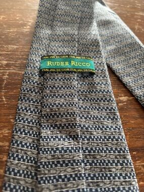 Ryder Rico Men's Textured Gray and Navy Patterned Tie